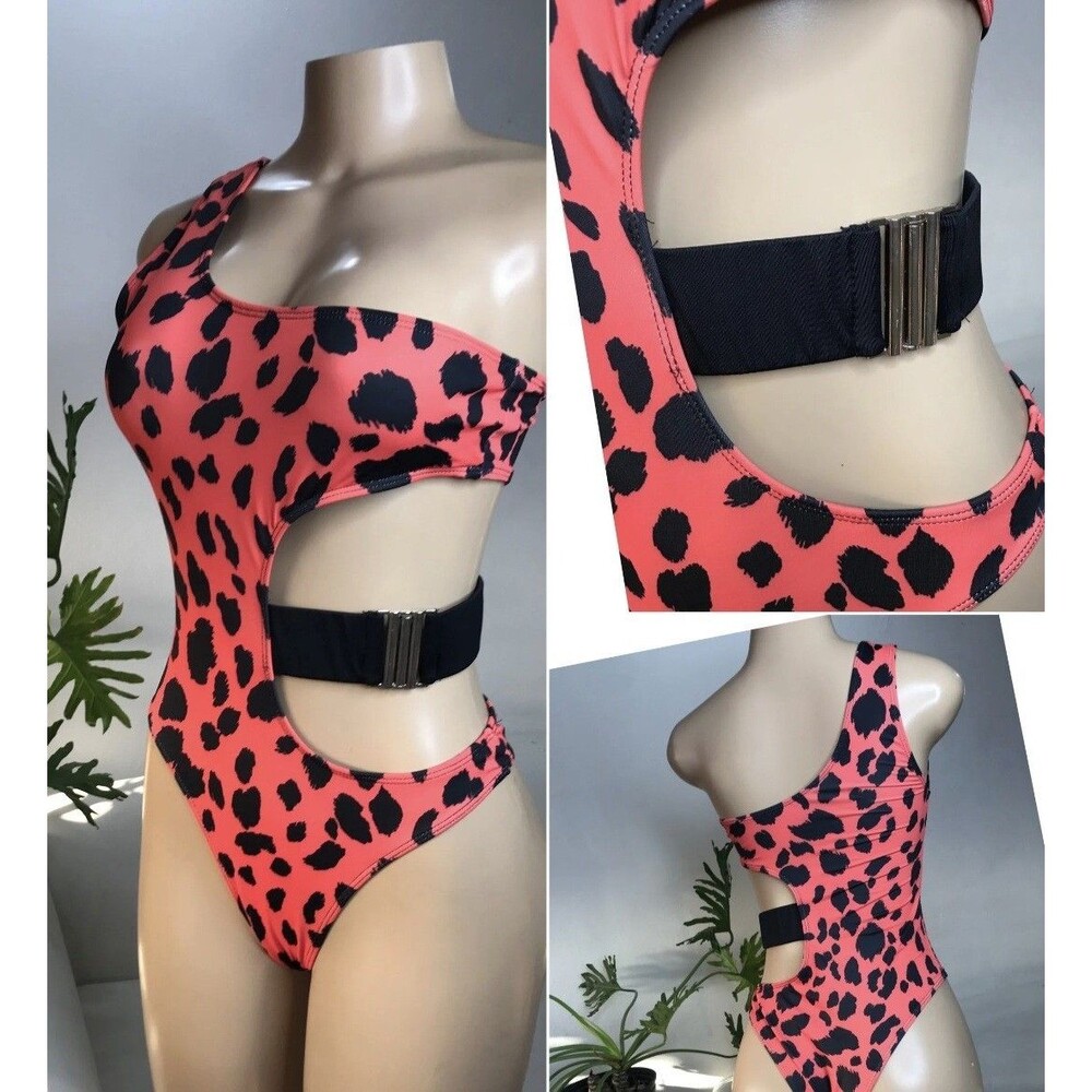 Womens Beachsissi Hot Mama! Off The Shoulder One Piece Swimsuit Medium Leopard